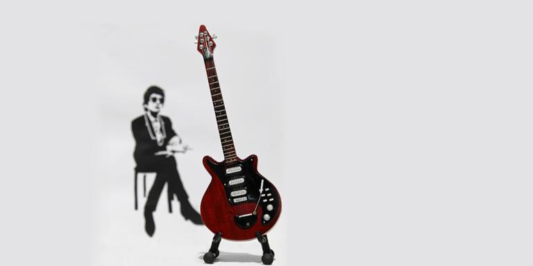 The Day Bob Dylan Challenged GenAI and Crushed It The Day Bob Dylan Challenged GenAI and Crushed It